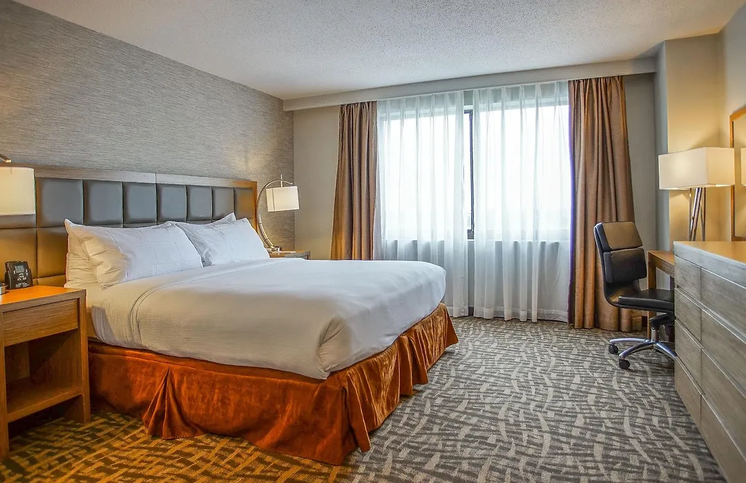 Ramada By Wyndham Southfield-1
